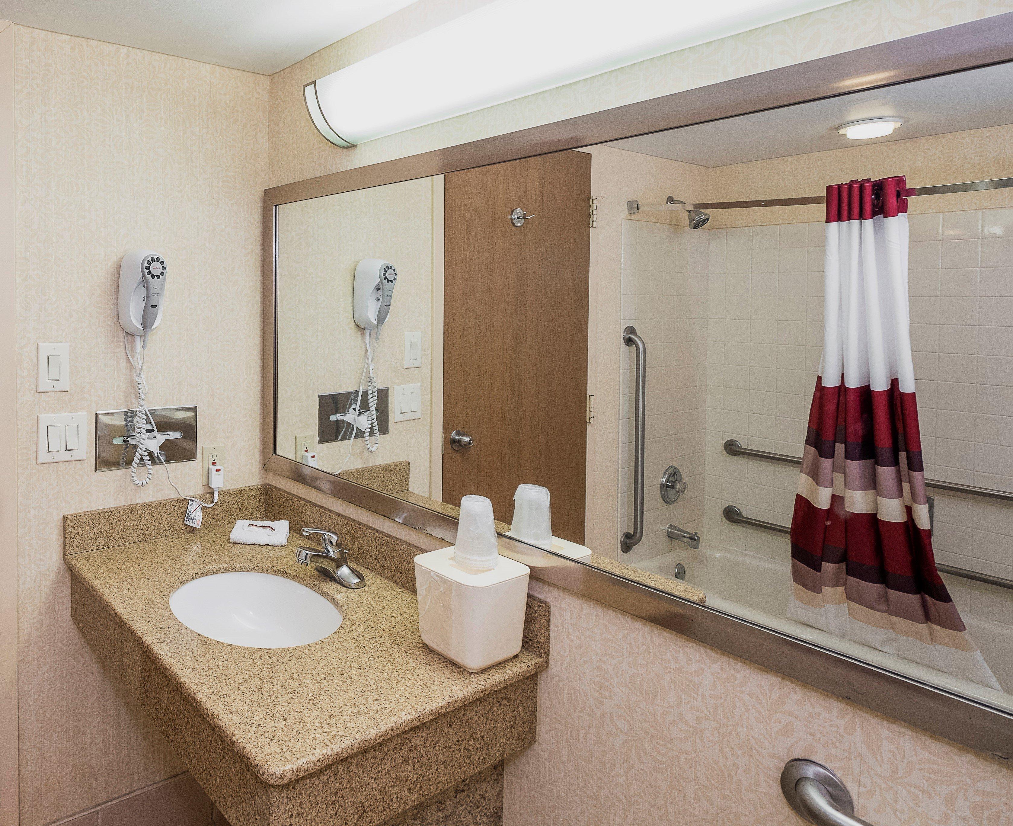 Red Roof Inn & Suites Mt Holly - Mcguire Afb Westampton Kültér fotó