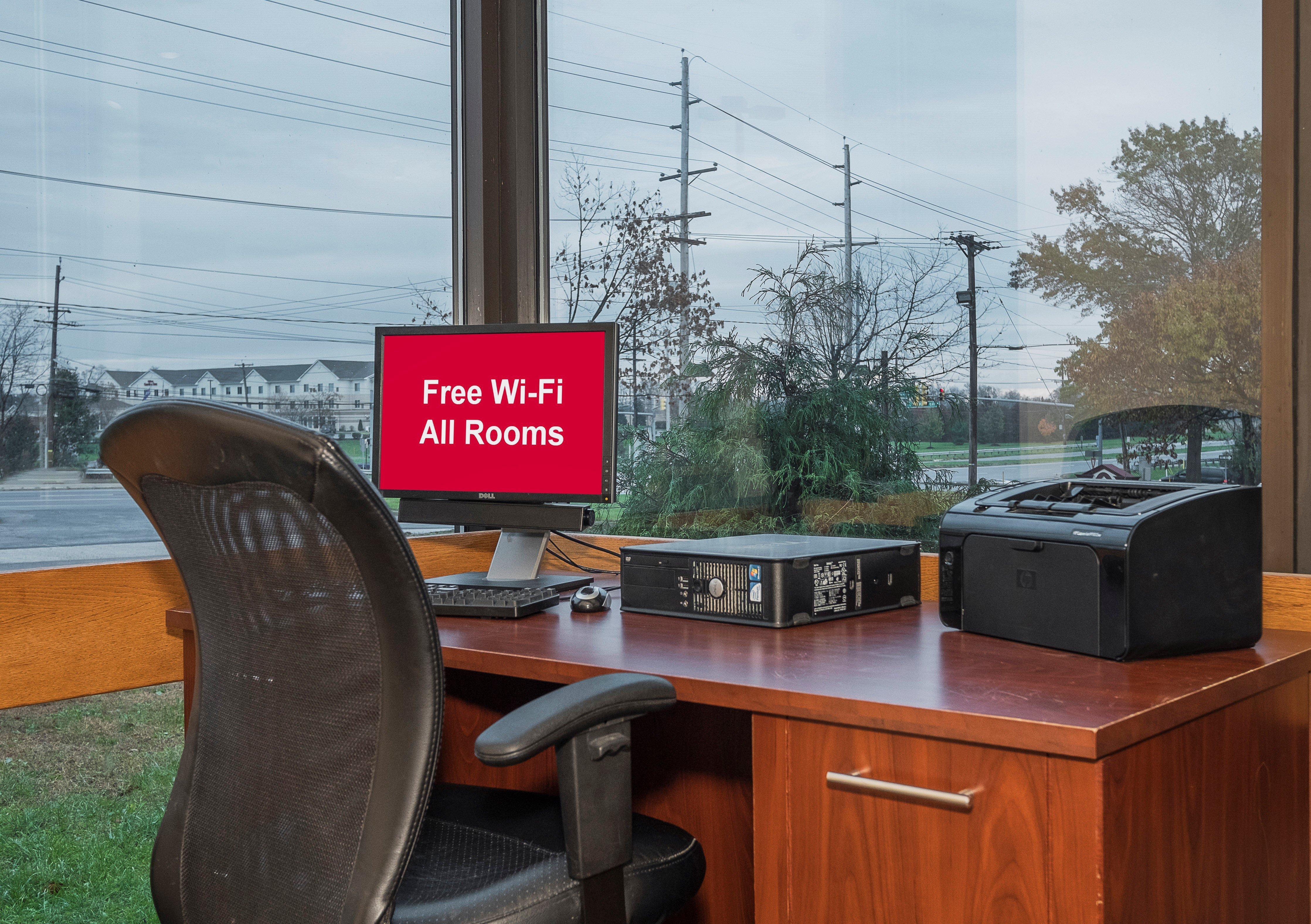 Red Roof Inn & Suites Mt Holly - Mcguire Afb Westampton Kültér fotó