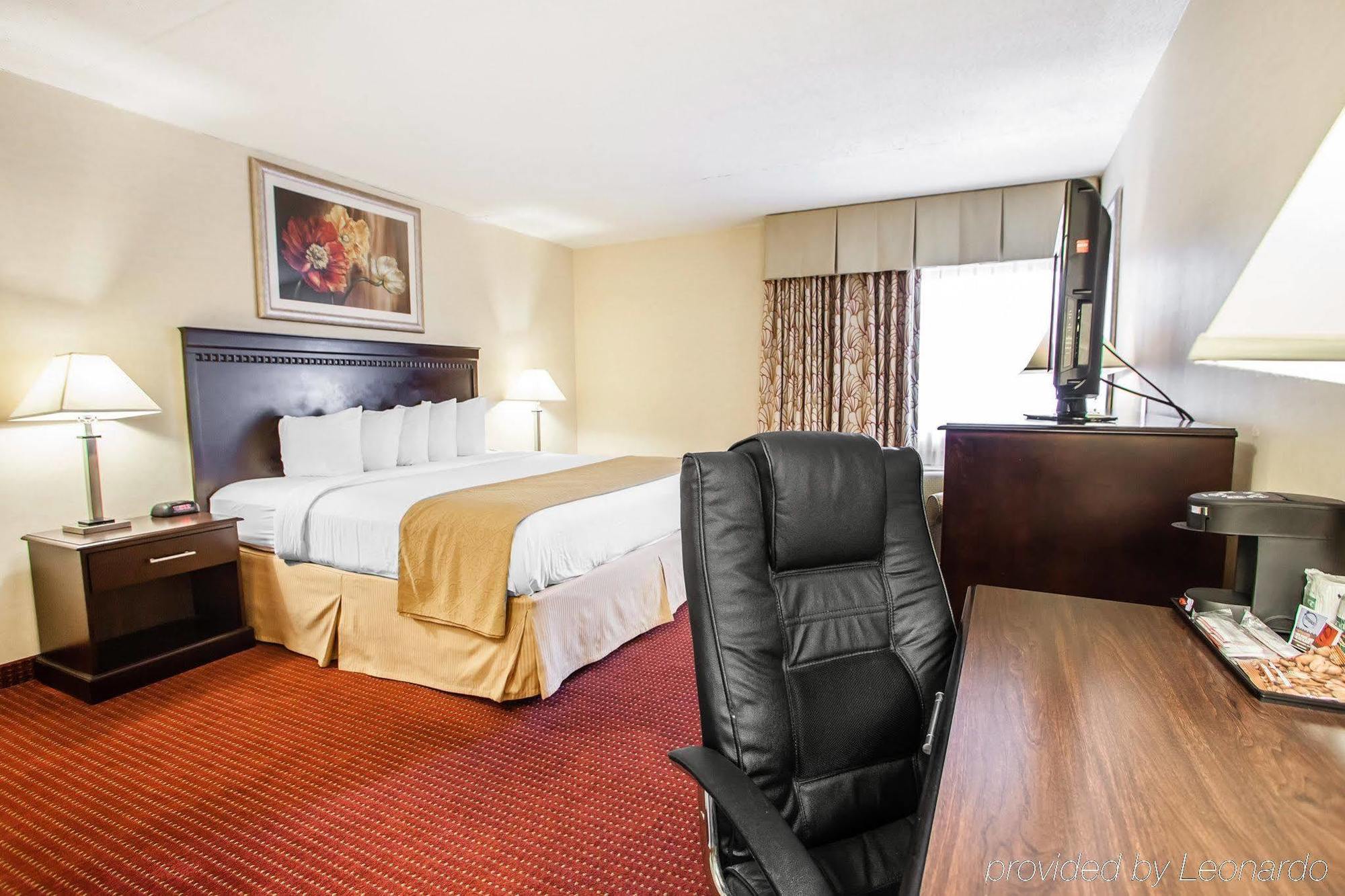 Red Roof Inn & Suites Mt Holly - Mcguire Afb Westampton Kültér fotó